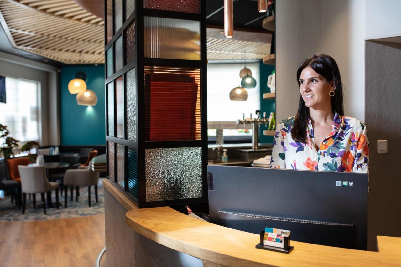 Logis Hotel Restaurant De France Saint-Geniez-dʼOlt Εξωτερικό φωτογραφία