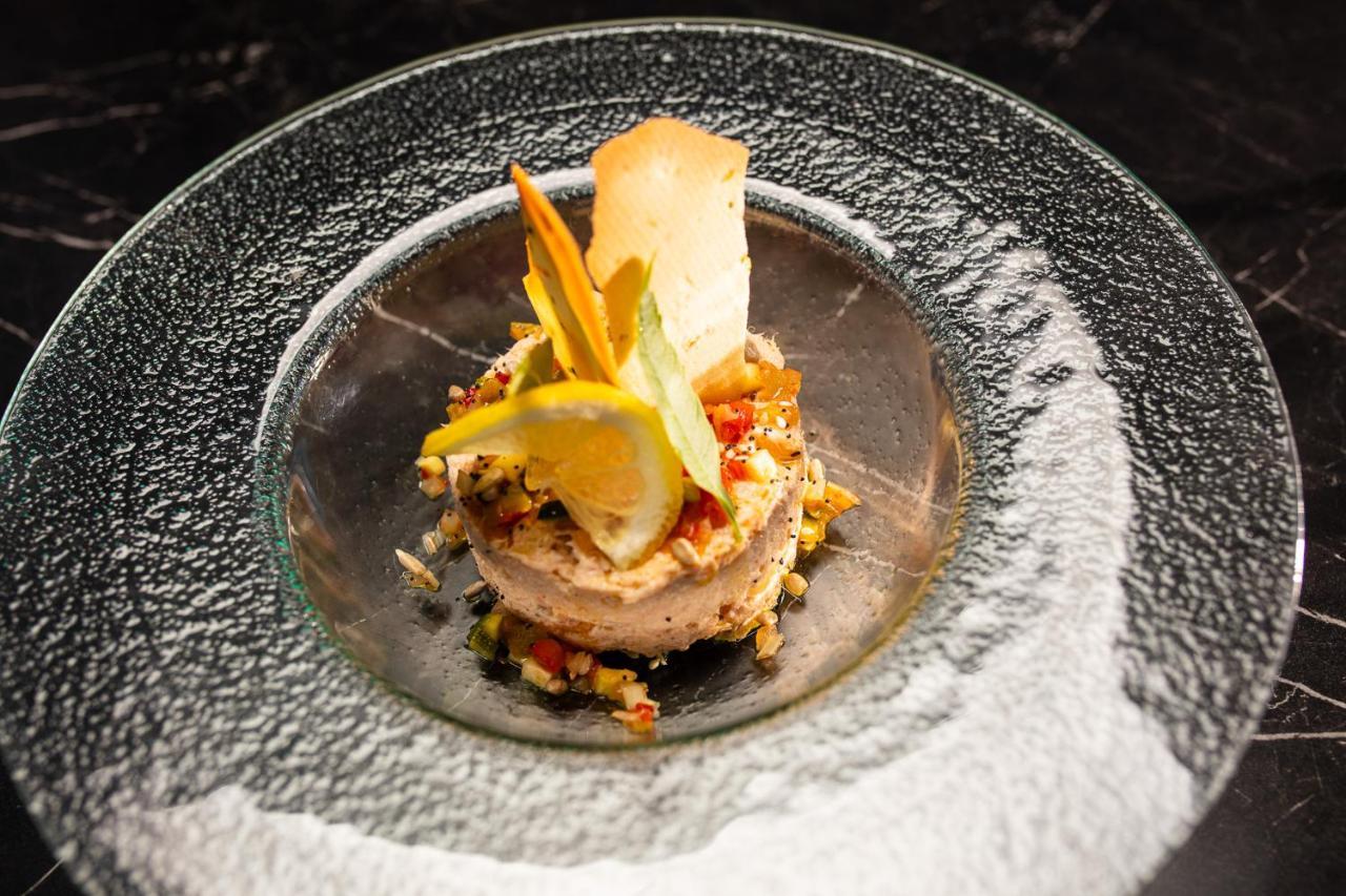 Logis Hotel Restaurant De France Saint-Geniez-dʼOlt Εξωτερικό φωτογραφία