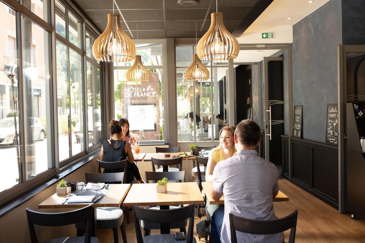 Logis Hotel Restaurant De France Saint-Geniez-dʼOlt Εξωτερικό φωτογραφία