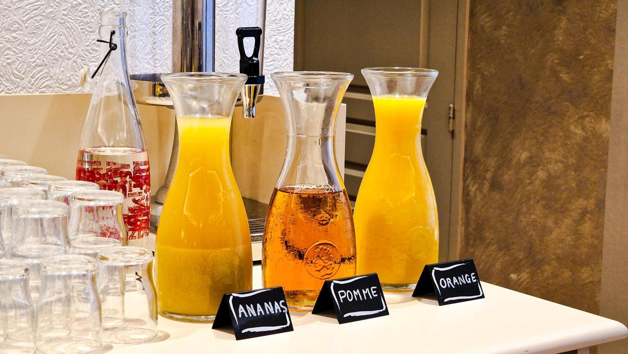 Logis Hotel Restaurant De France Saint-Geniez-dʼOlt Εξωτερικό φωτογραφία